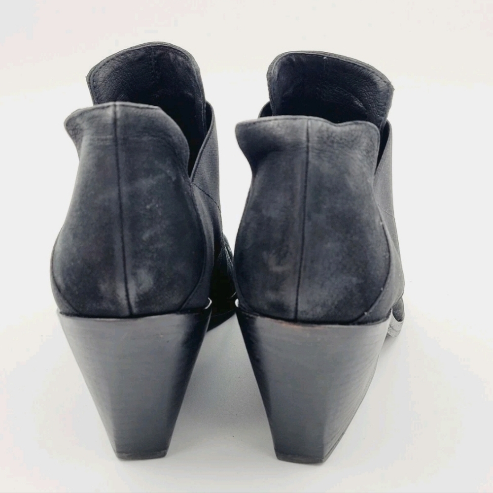 Eileen Fisher Black Suede Almond Toe Stretch Ankle Bootie Size 8 - Picture 7 of 10